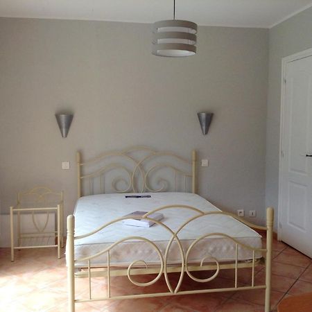 Charmant Appartement A Le Muy Avec Terrasse Et Jardin Exterior foto